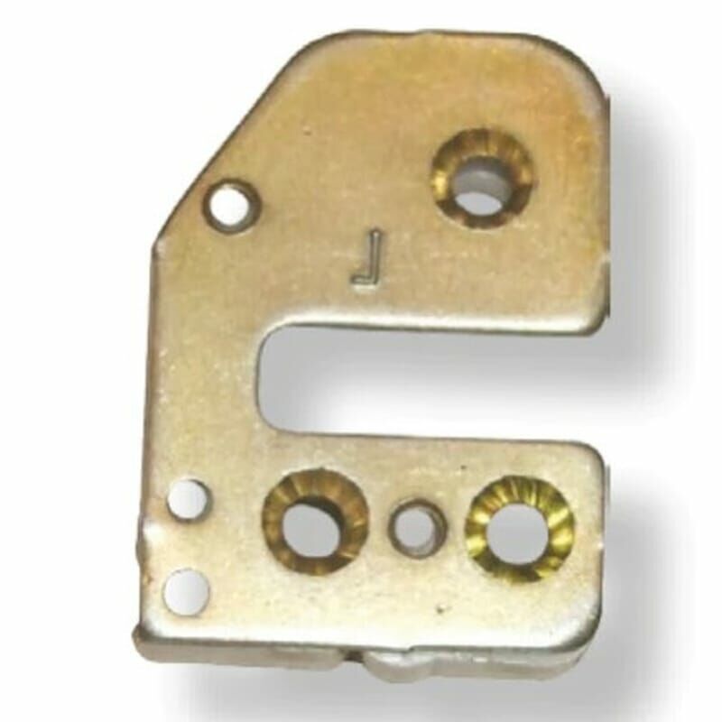 Renault 9 - 11 Broadway Flaşh Kapı Kilit Karşılığı Sol 7700756702
